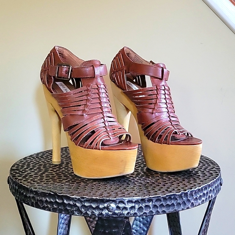Sky High Steve Madden Sandals - size 8